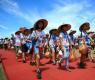 學員參加義民爺文化祭挑擔奉飯，表達對義民爺最虔誠的敬意